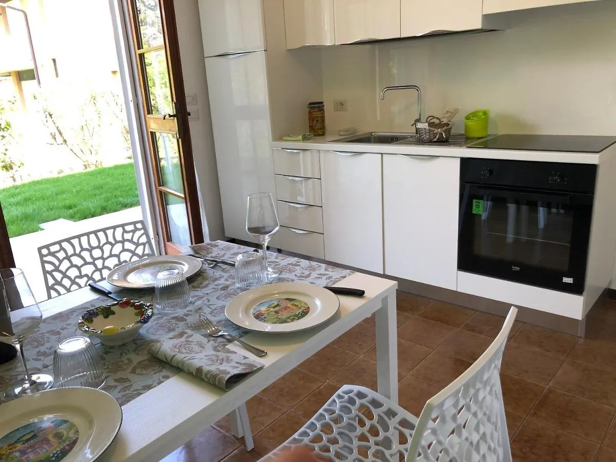Villa Fiorita Sirmione 0*,  Italia